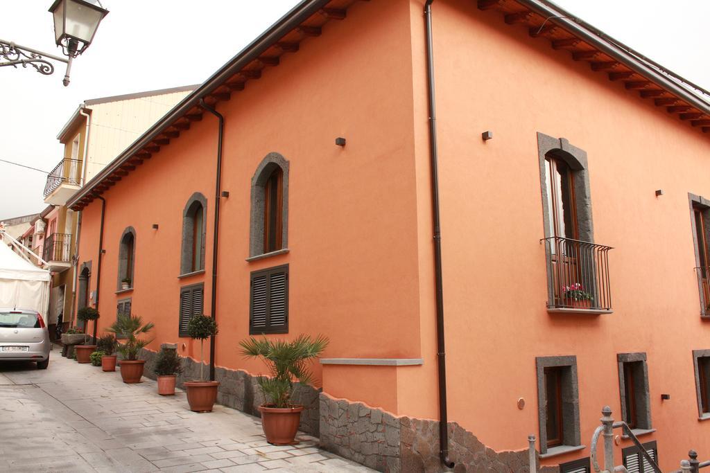 L'Arco Dei Sogni Hotel Malvagna Eksteriør billede