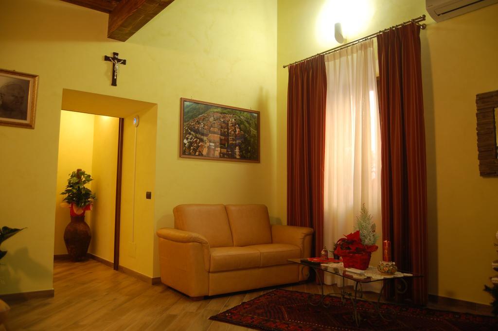 L'Arco Dei Sogni Hotel Malvagna Eksteriør billede
